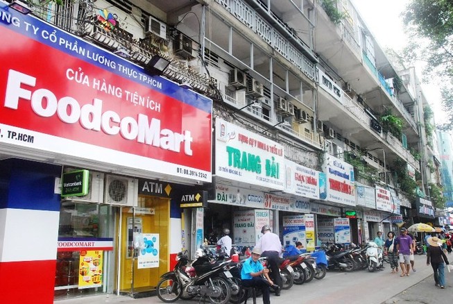 Không dễ trục xuất doanh nghiệp ra khỏi chung cư