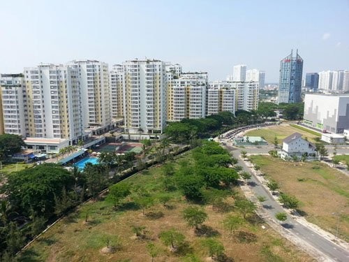 Chưa siết tín dụng, địa ốc đã chạy đua săn vốn ngoại