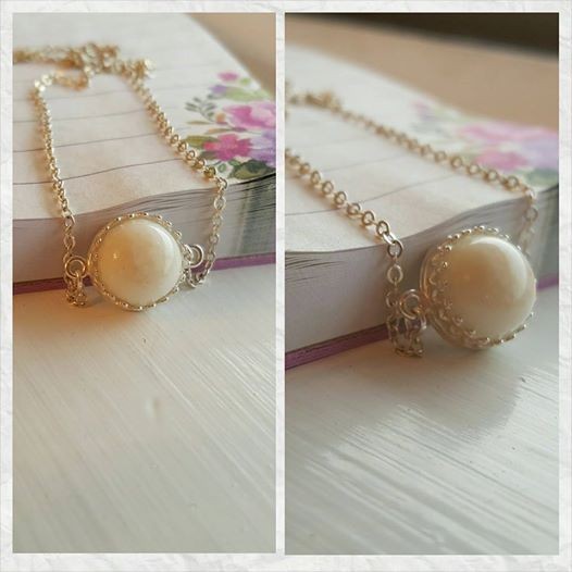 Nữ trang làm từ sữa mẹ gây sốt