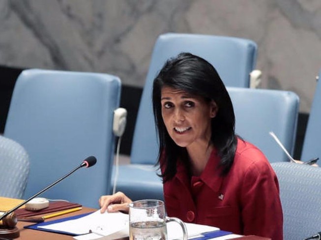 Mỹ dọa tiếp tục tấn công, trừng phạt Syria