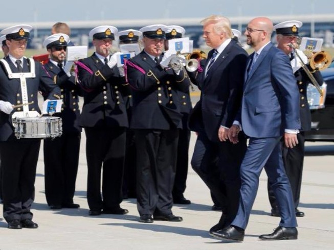 Điều gì chờ đợi ông Trump ở NATO, EU?