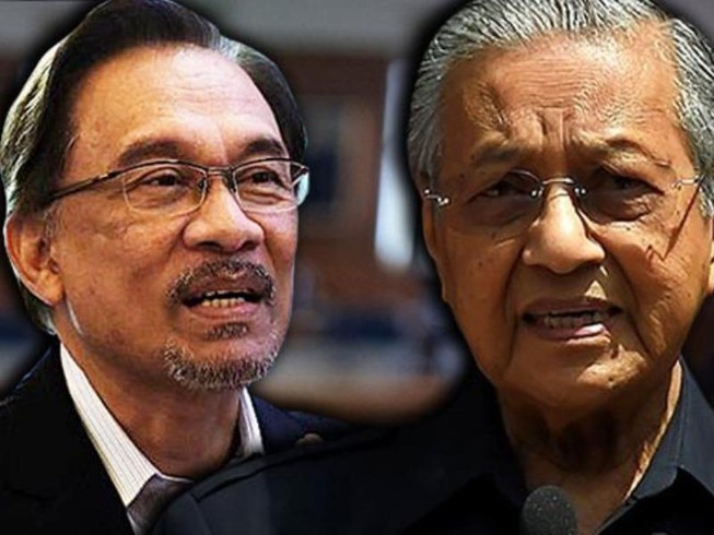 Ông Mahathir sẽ giao ghế thủ tướng cho ông Anwar 1-2 năm nữa