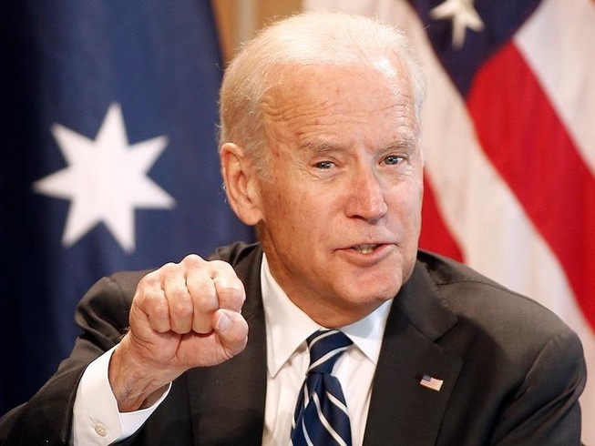 Thăm dò bầu cử 2020: Ông Trump tụt sau 3 ứng viên Dân chủ