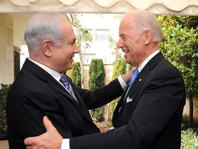 Nhà khoa học Iran bị ám sát: 'Quà nặng ký’ cho ông Biden?