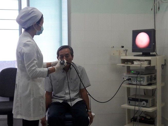 Phẫu thuật ung thư thanh quản bằng phương pháp mới