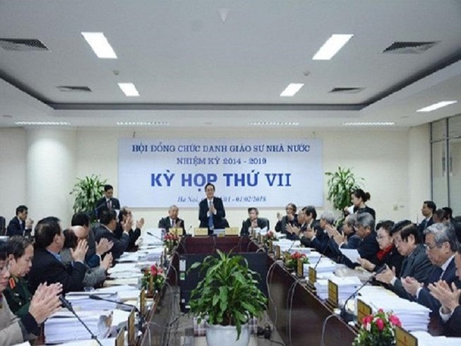 53/94 người được công nhận GS, PGS sau đợt rà soát cuối