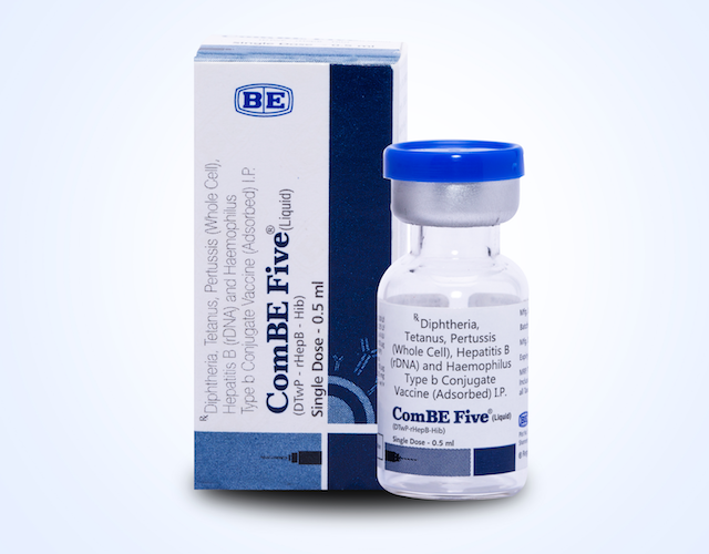 1 bé tử vong, 4 bé nhập viện sau khi tiêm vaccine 5 trong 1
