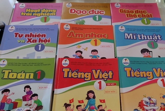 Bộ GD&ĐT nhận trách nhiệm để xảy ra các vấn đề về SGK lớp 1