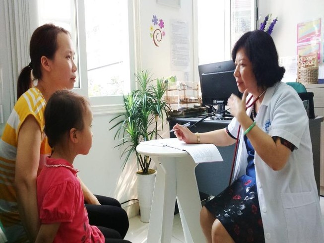 Bé 13 tuổi uống thuốc sâu tự tử vị bị ghép đôi với bạn