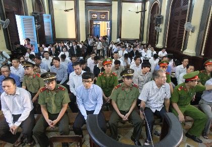 Vụ đại án 9.000 tỉ :Giám đốc “bù nhìn” rút tiền tỷ vì... lòng trung thành