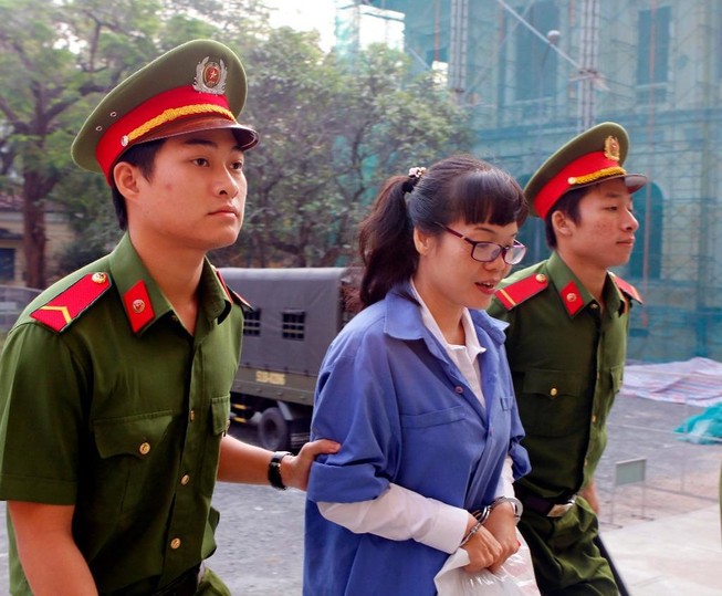 Huyền Như vẫn tiếp tục... hầu tòa sau Tết