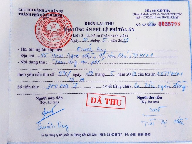 Tòa thụ lý vụ kiện của chuyên viên văn phòng UBND TP.HCM