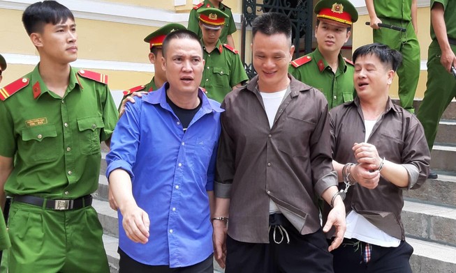 Bị vây bắt, ông trùm nói với công an tiếc không kịp nổ súng
