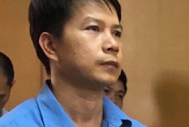 Cựu công an án nhẹ nhờ giám đốc ngân hàng giao cặp tiền rỗng