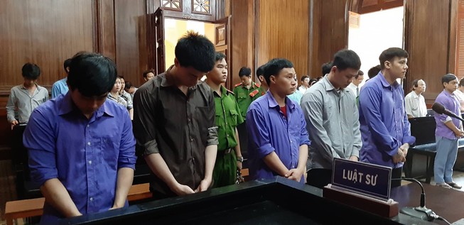 'Tư vấn' xài 600 triệu trong ngân hàng, lãnh án 7 năm tù