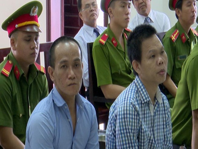 Tử hình người Campuchia bỏ tiền đưa hàng trắng qua cửa khẩu