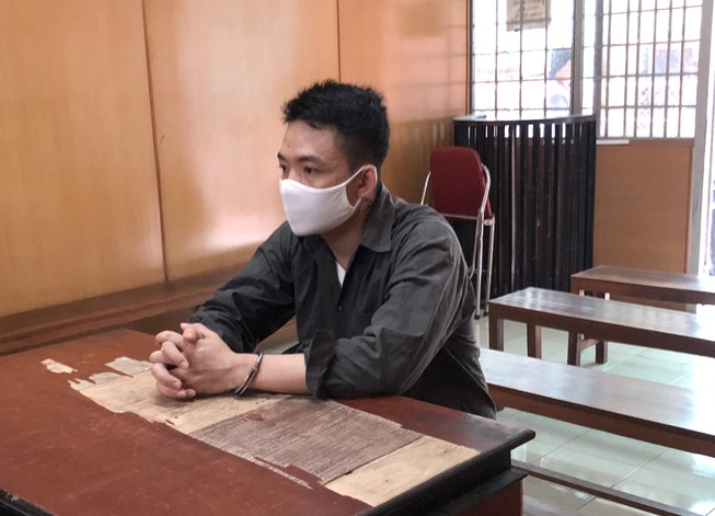 Bắt quả tang tài xế tàng trữ đạn, ma túy