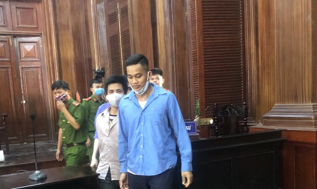 Ra tay tàn ác sau câu 'chắc kêu xe cấp cứu tới chở về'