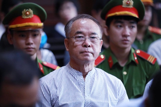 Ông Nguyễn Thành Tài tiếp tục hầu tòa cùng nữ đại gia