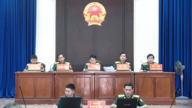Thạc sĩ lừa ngân hàng lấy tiền làm xăng giả đối diện 30 năm tù
