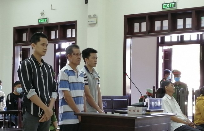 Tòa kiến nghị phạt hành chính bị hại vụ 3 cha con giết người