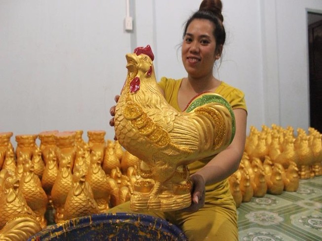 Gà đất tạo kiểu thủ công cháy hàng dịp Tết