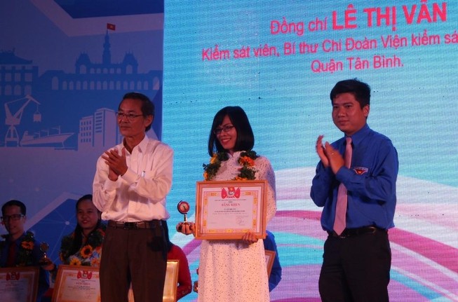 TP.HCM vinh danh 19 gương cán bộ trẻ, giỏi, thân thiện