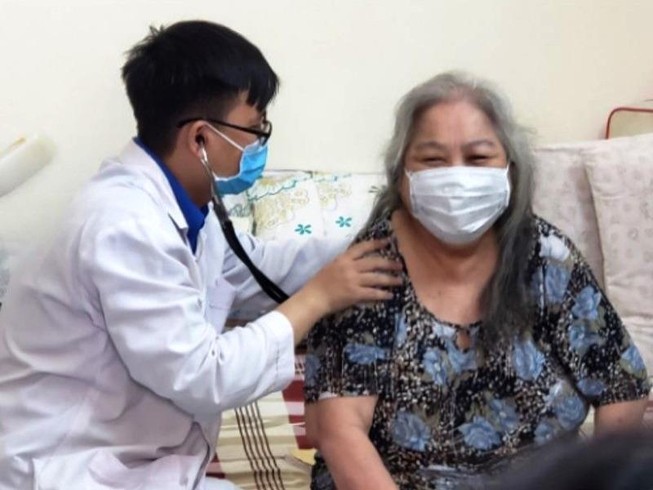 TP.HCM: 52 cơ sở khám chữa bệnh cho người cao tuổi tại nhà