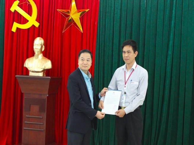 Bộ trưởng khen lái xe sân bay trả lại nửa tỉ đồng