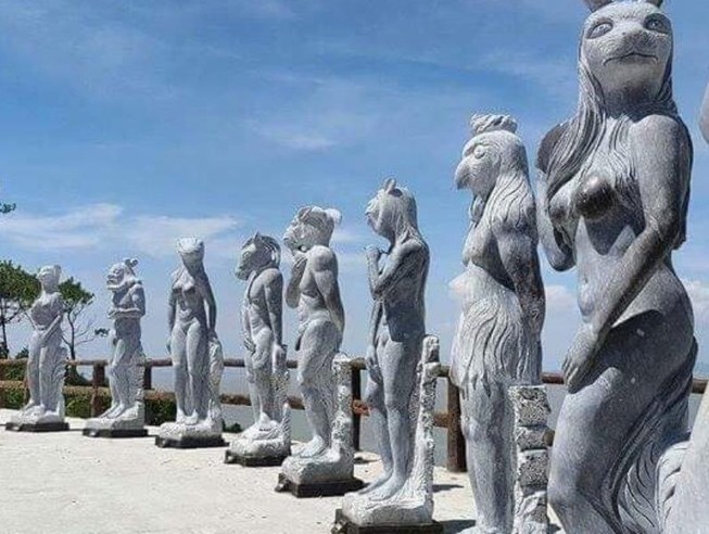 Tượng khỏa thân: 'Chỉ không đẹp chứ chẳng dung tục'