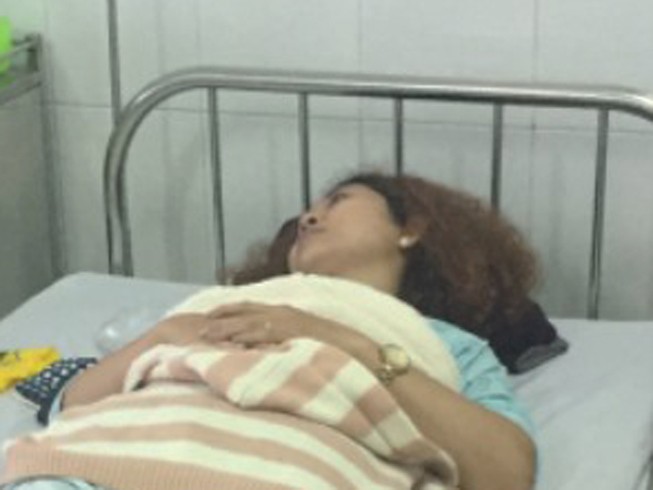 Bí thư xã bị cách chức vì vợ 'tố' ngoại tình