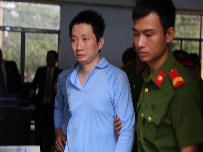 Hoãn tòa vụ cựu cán bộ ngân hàng từng bị tuyên án tử