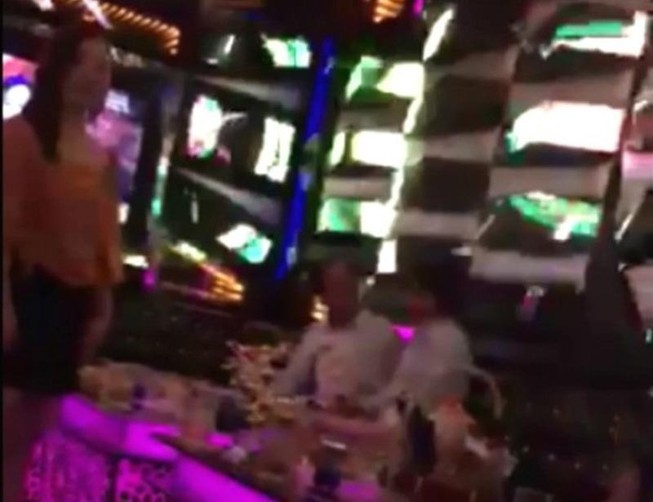 Kết quả xác minh thông tin viện trưởng huyện hát karaoke 'ôm'