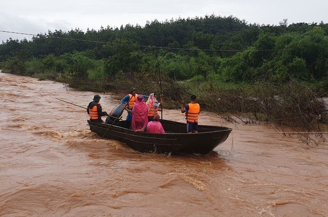 Tìm thấy thi thể 2 người bị nước cuốn trôi