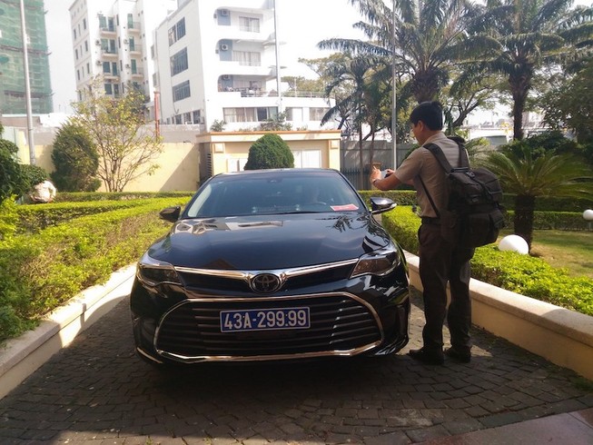 Bí thư Đà Nẵng bác bỏ thông tin đi xe biển số giả