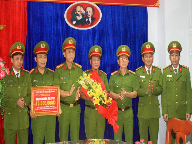 Trộm két sắt một công ty chuyển phát nhanh ở Đà Nẵng