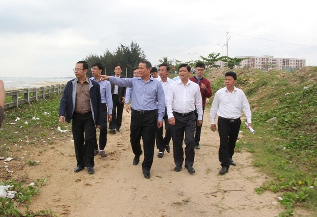 Bí thư Đà Nẵng chỉ đạo “nóng” vụ lối xuống biển Nam Ô