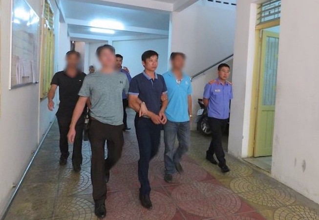 Bắt điều tra viên làm sai lệch hồ sơ vụ án