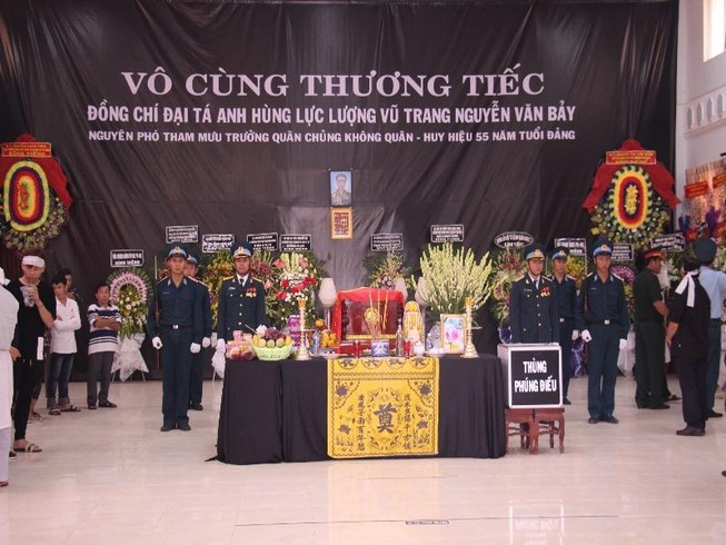 Ông Bảy phi công trong trái tim người dân, đồng đội
