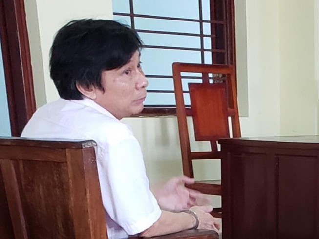Cựu giảng viên đại học lãnh 12 tháng tù