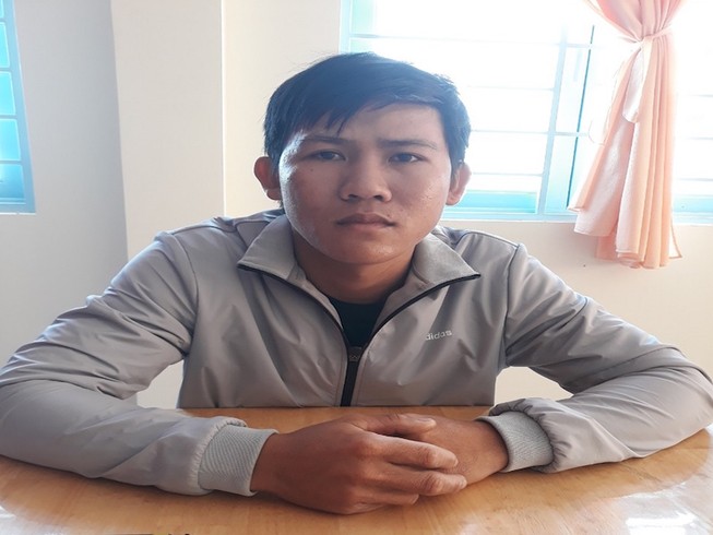 Nhớ lại chuyện bị đánh, xông vào quán nhậu giết người
