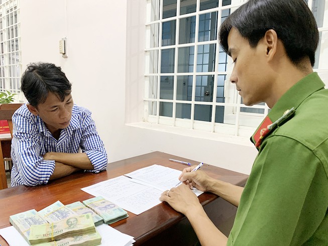 Trộm hơn 200 triệu đồng về giấu ở chuồng gà cũng không thoát