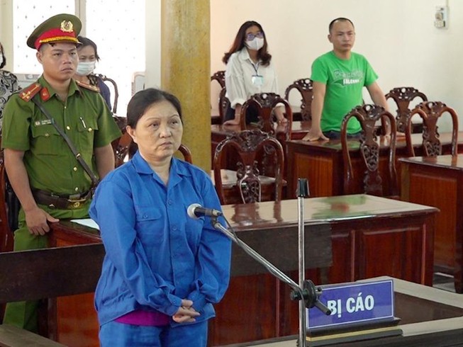 Chiếm đoạt hơn 11 tỉ, nữ chủ hụi lãnh 15 năm tù