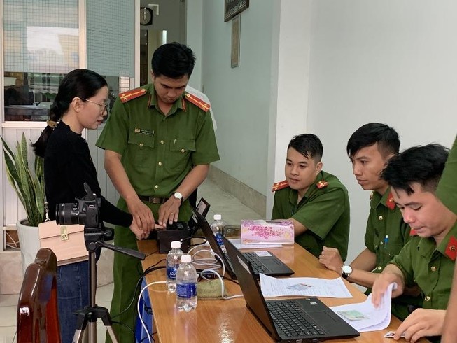 Cần Thơ: Cấp căn cước công dân có gắn chip cho phóng viên