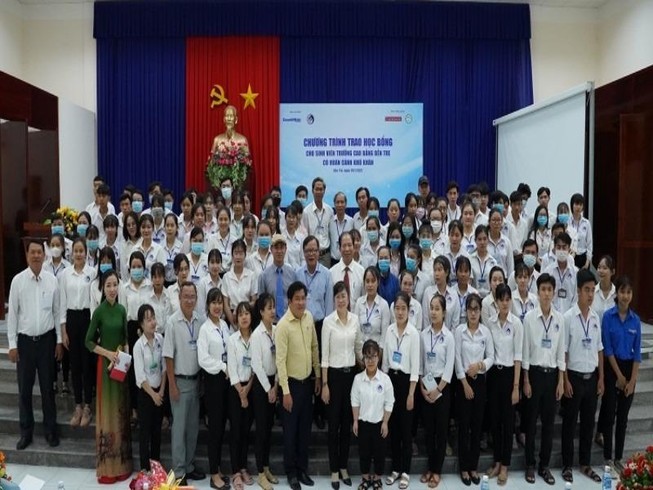 100 sinh viên trường Cao đẳng Bến Tre được tiếp sức đến trường