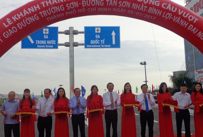 Sáng nay thông xe 2 cầu vượt