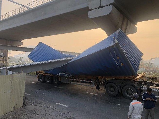 Sở GTVT có phần trách nhiệm trong vụ dầm cầu rớt, đè container