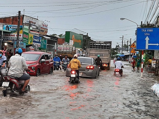Lý do các đô thị miền Tây ngày càng ngập nặng