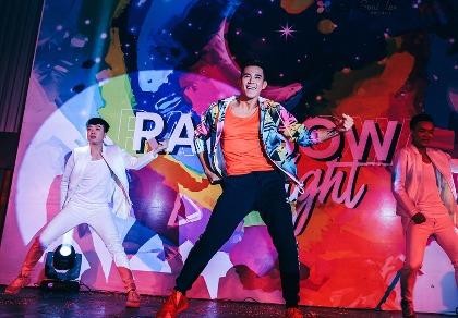 Dàn sao Việt đốt cháy sân khấu mừng 'tết' của cộng đồng LGBT