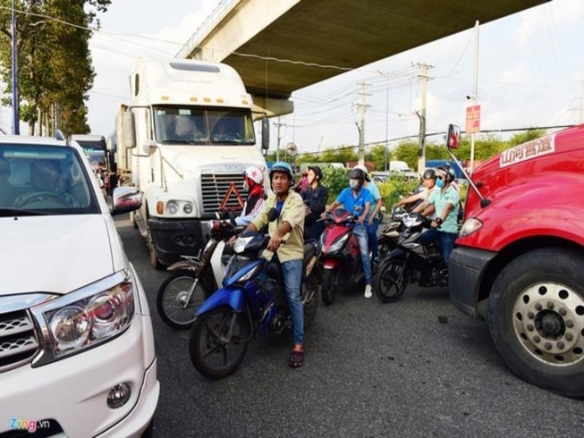 2 phương án gỡ vướng giao thông đường nối ra xa lộ Hà Nội